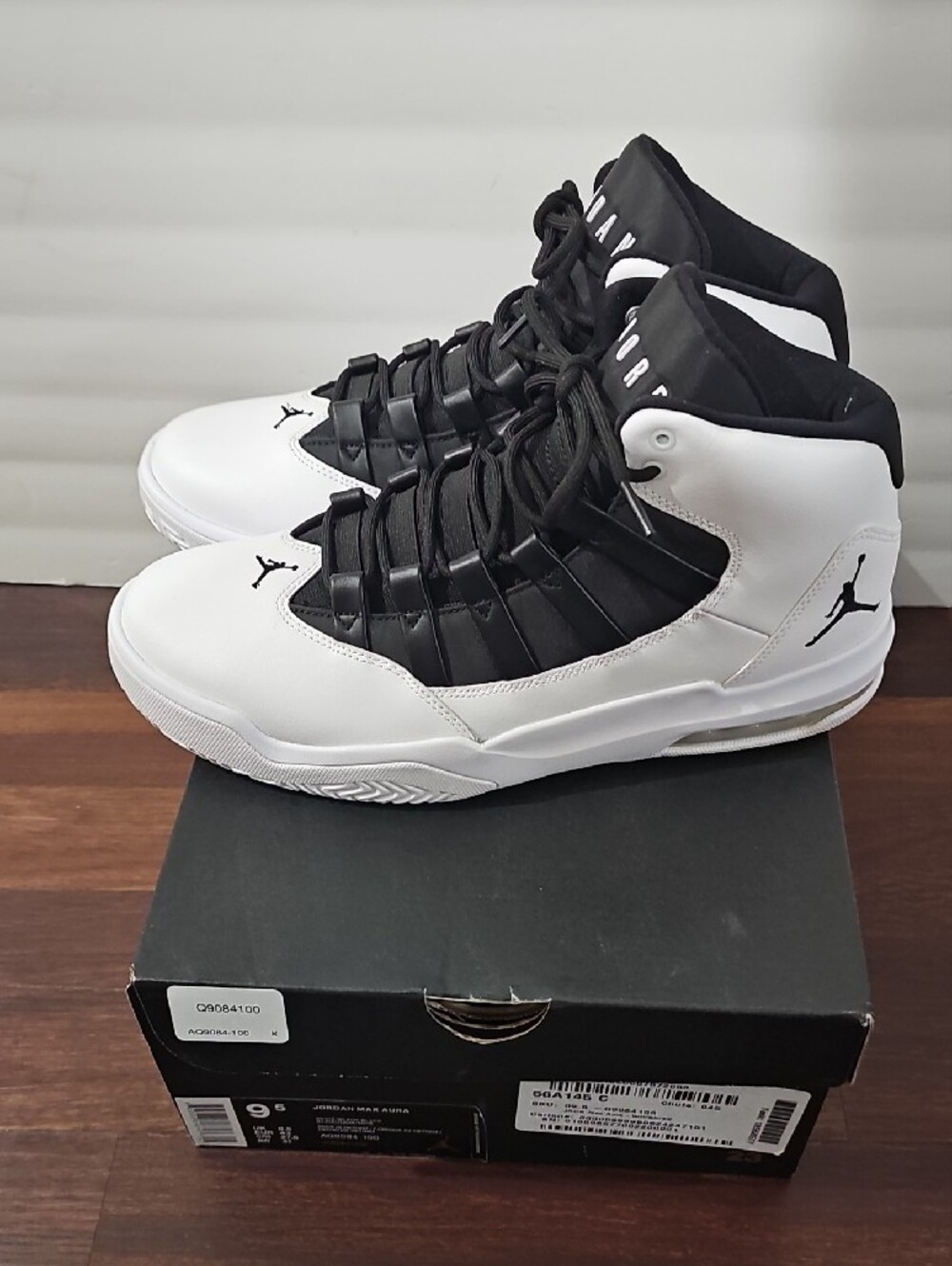 Jordan Men's Black and White High-Top Basketball Sneakers. JORDAN MAX AURA